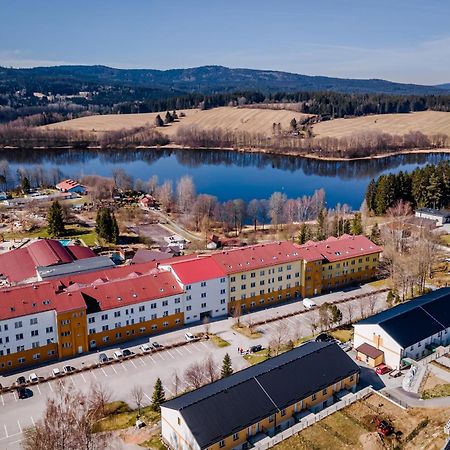Private Luxury Apartments - Apartman G3 Фримбурк Екстериор снимка