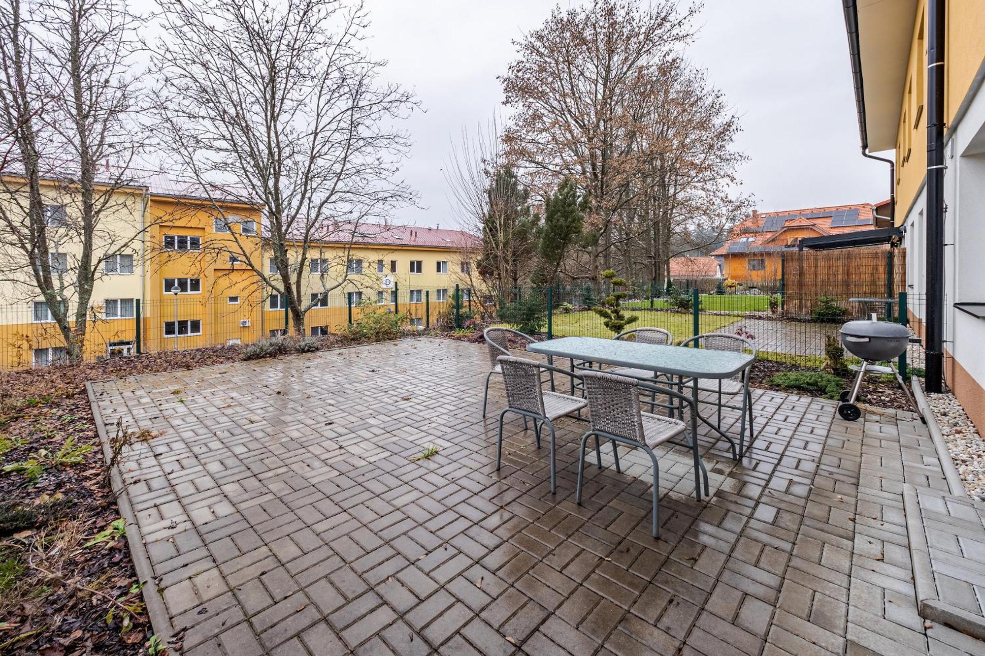 Private Luxury Apartments - Apartman G3 Фримбурк Екстериор снимка